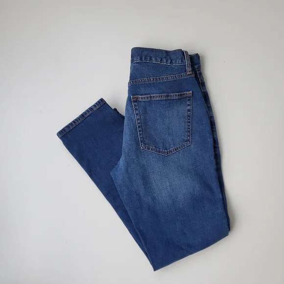 Athletic built-in flex medium wash jeans Old Navy straight leg NWOT 28x30 - Picture 2 of 4